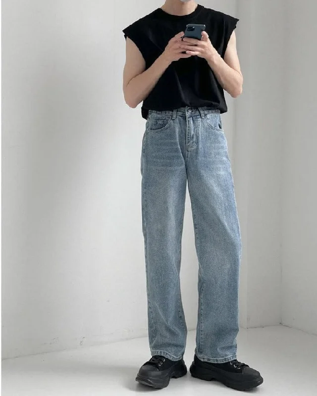 Acid - wash women jeans with a retro finishStraight Casual Washed Jeans