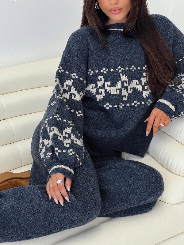 Plus Size Women's Belted Cable Knit SweatersAlpine Sweater Navy / Cream