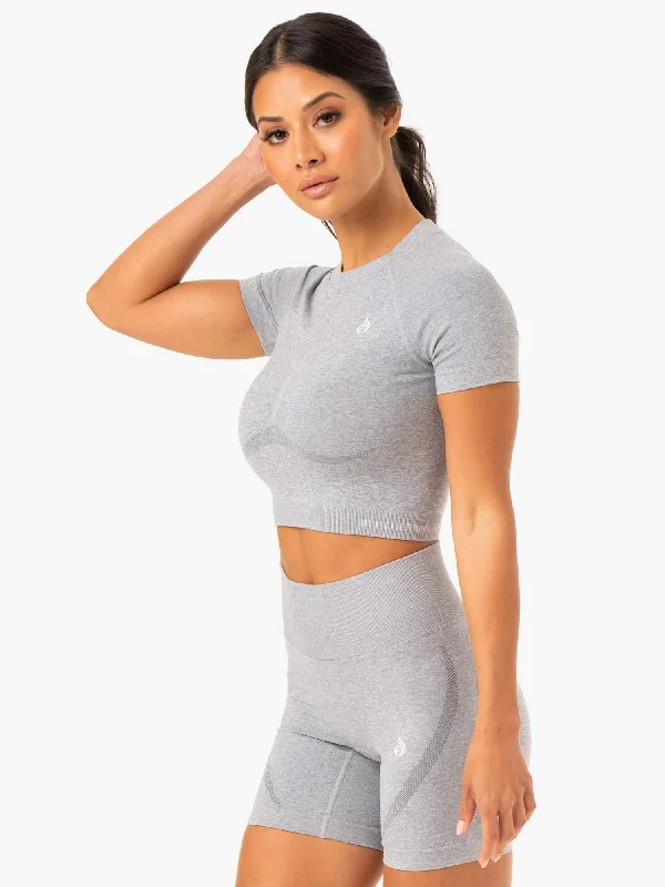 Crop Top Women T Shirt to Pair with High - Waisted BottomsSculpt Seamless T-Shirt - Grey Marl