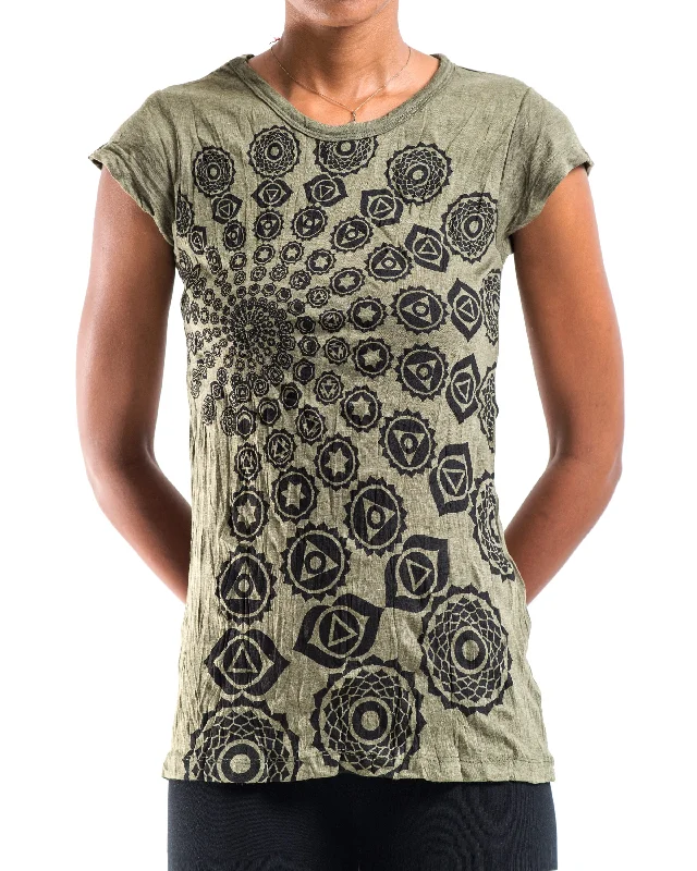 Embroidered Women T Shirt with Intricate DetailsWomens Chakra Fractal T-Shirt in Green