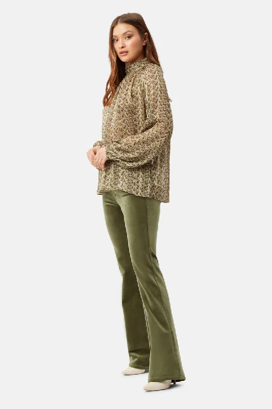 Boat Neck Women's Merino Wool Sweaters in Neutral ShadesTraffic People Green Croc Moments Top