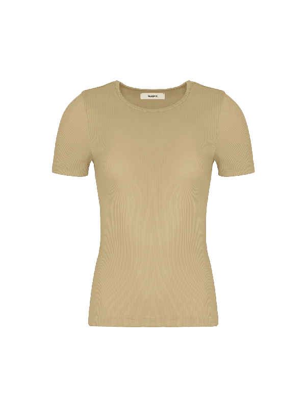 V - Neck Women T Shirt to Enhance the NecklineWomen's 365 Lightweight Rib T-Shirt—maitake beige