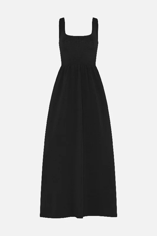 Mermaid - Style Women Dress with a Fitted Silhouette for Special OccasionsClassic Knit Dress in Black