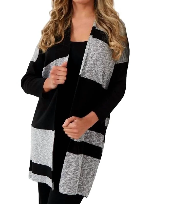 Short Sleeve Women's Cashmere Sweater Dresses in Pastel HuesColor Block Cardigan In Black