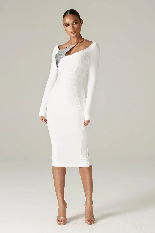 Halter Neck Women Dress to Show Off the Shoulders and NecklineDiana Bandage Dress (White)