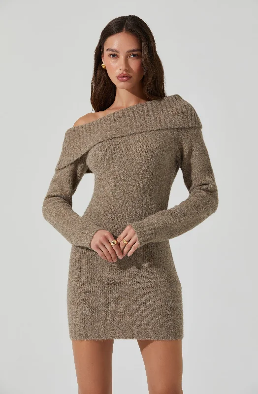 Plus Size Women's Fit - and - Flare Sweater Dresses with Ruffled HemLeya sweater dress