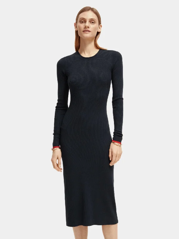 Shift Women Dress with a Simple and Classic Design for Everyday WearLong sleeved rib knitted midi dress