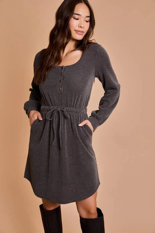 Pleated Women Dress with a Timeless and Elegant TextureScoop Neck Mini Dress