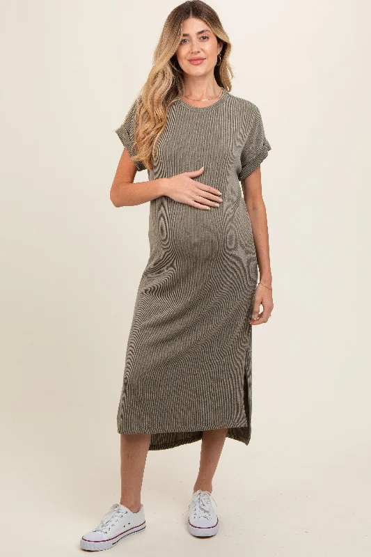 Midi dresses with metallic threads for a glamorous evening eventOlive Ribbed Short Sleeve Maternity Midi Dress