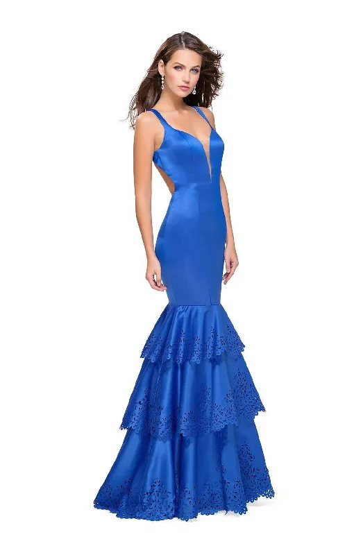 Prom dresses with gathered skirts and crystal - encrusted belts for a luxurious promLa Femme 25749 Dress