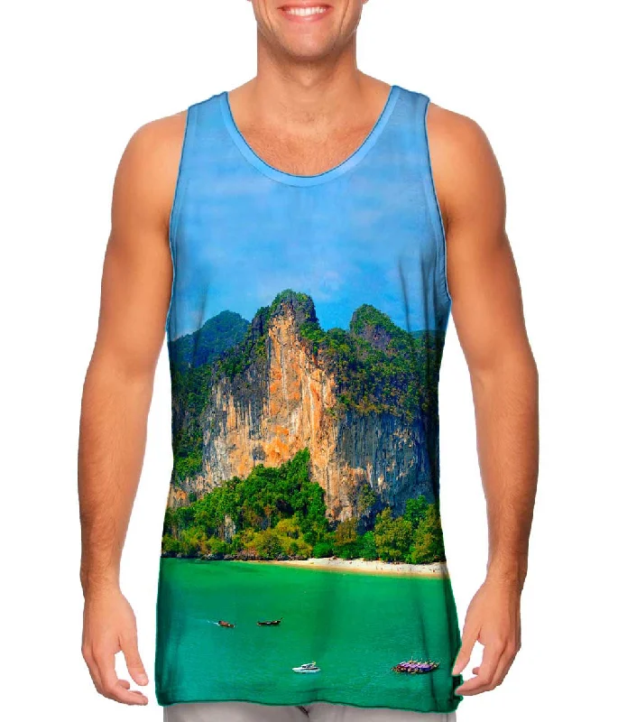 Plunge Neck Women's Seamless Tank Tops for a Smooth FitRailay Beach